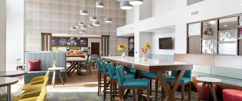 Imagen de los interiores del Hotel Hampton Inn and Suites Canyon. Foto 20
