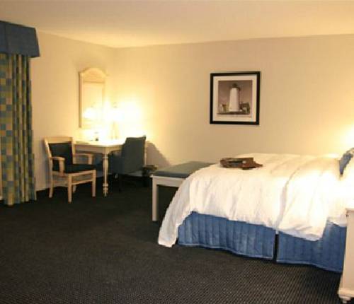 Imagen de la habitación del Hotel Hampton Inn and Suites Cape Cod-west Yarmouth. Foto 4