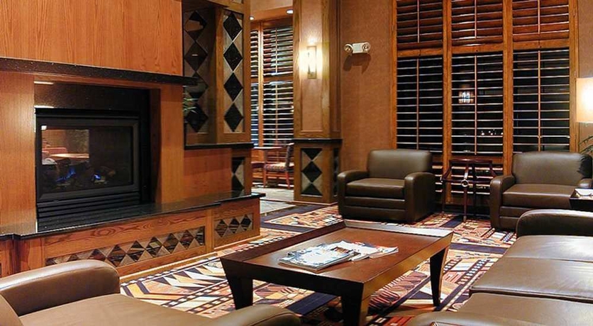 Imagen de los interiores del Hotel Hampton Inn and Suites Carson City. Foto 12