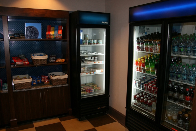 Imagen del bar/restaurante del Hotel Hampton Inn and Suites Chapel Hill-carrboro/downtown. Foto 2