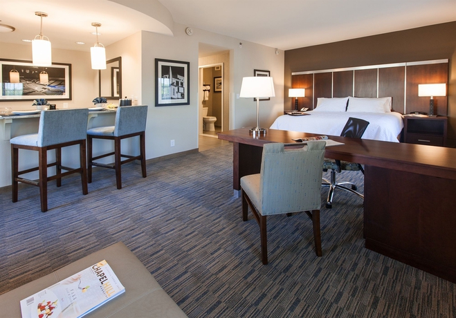 Imagen de los interiores del Hotel Hampton Inn and Suites Chapel Hill-carrboro/downtown. Foto 10