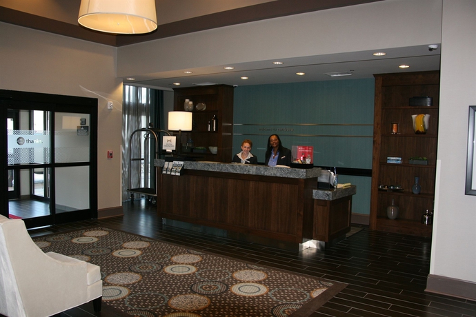 Imagen de los interiores del Hotel Hampton Inn and Suites Chapel Hill-carrboro/downtown. Foto 11