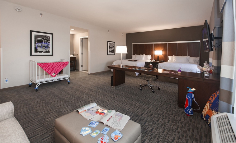 Imagen de los interiores del Hotel Hampton Inn and Suites Chapel Hill-carrboro/downtown. Foto 14