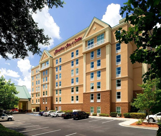 Imagen de los exteriores del Hotel Hampton Inn and Suites Charlotte-arrowood Rd.. Foto 2