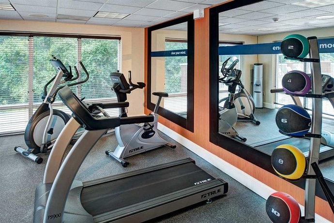 Imagen de los interiores del Hotel Hampton Inn and Suites Charlotte-arrowood Rd.. Foto 6
