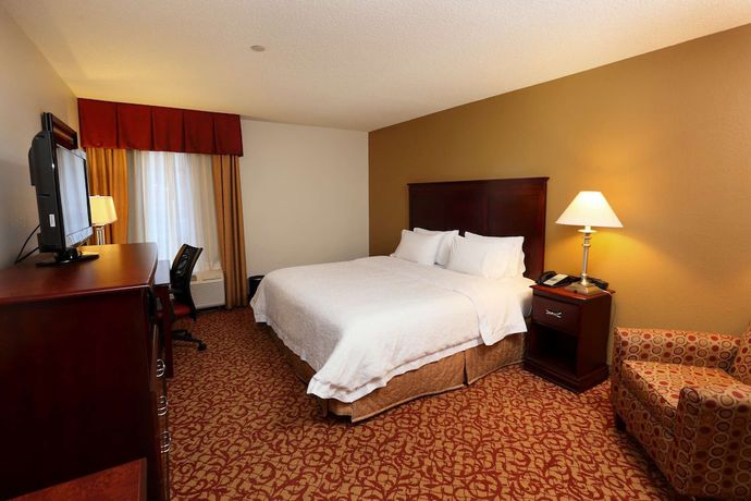 Imagen de la habitación del Hotel Hampton Inn and Suites Charlottesville-At the University. Foto 7