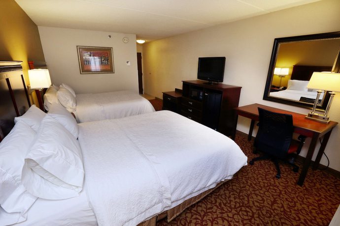 Imagen de la habitación del Hotel Hampton Inn and Suites Charlottesville-At the University. Foto 10
