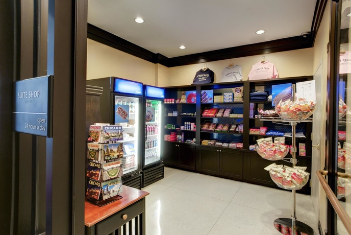 Imagen de los interiores del Hotel Hampton Inn and Suites Chicago Downtown. Foto 7