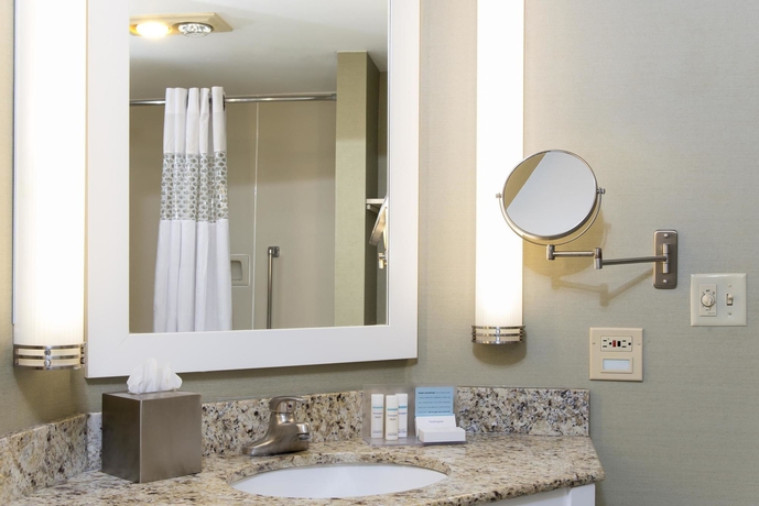 Imagen de la habitación del Hotel Hampton Inn and Suites Chicago Downtown. Foto 4