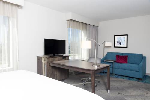 Imagen de la habitación del Hotel Hampton Inn and Suites Chicago Schaumburg. Foto 4