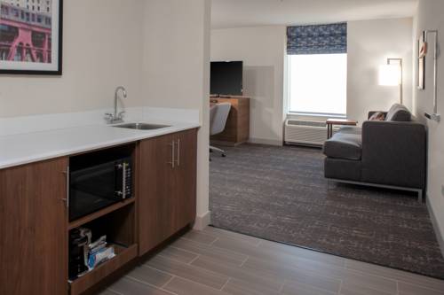 Imagen de la habitación del Hotel Hampton Inn and Suites Chicago-burr Ridge. Foto 3