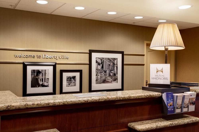 Imagen de los interiores del Hotel Hampton Inn and Suites Chicago-libertyville. Foto 12