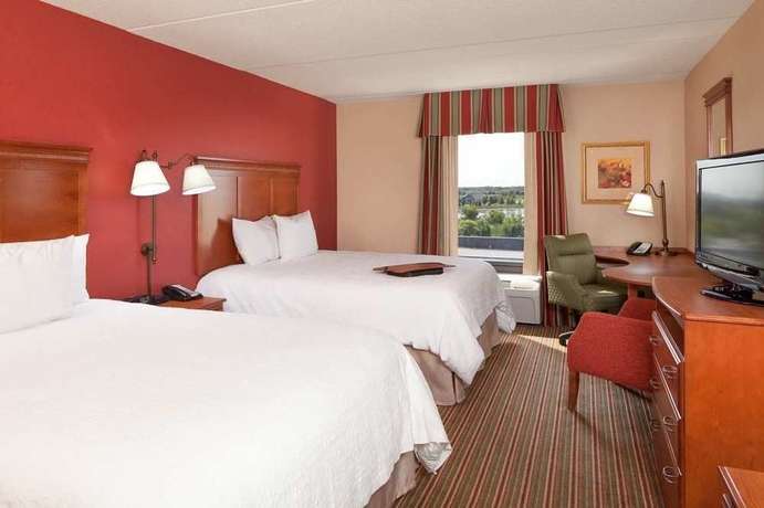 Imagen de la habitación del Hotel Hampton Inn and Suites Chicago-libertyville. Foto 11