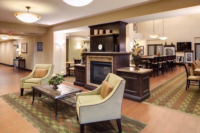 Imagen de los interiores del Hotel Hampton Inn and Suites Chicago/st. Charles. Foto 10
