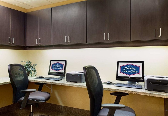 Imagen de los interiores del Hotel Hampton Inn and Suites Chicago/st. Charles. Foto 11
