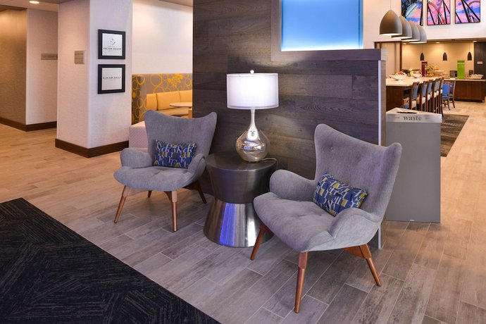 Imagen de los interiores del Hotel Hampton Inn and Suites Cincinnati-Mason. Foto 18