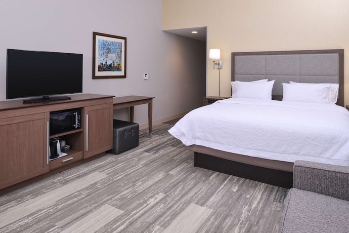 Imagen de la habitación del Hotel Hampton Inn and Suites Cincinnati-Mason. Foto 3