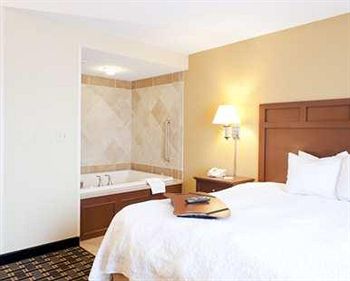 Imagen de los interiores del Hotel Hampton Inn and Suites Columbia At University. Foto 15