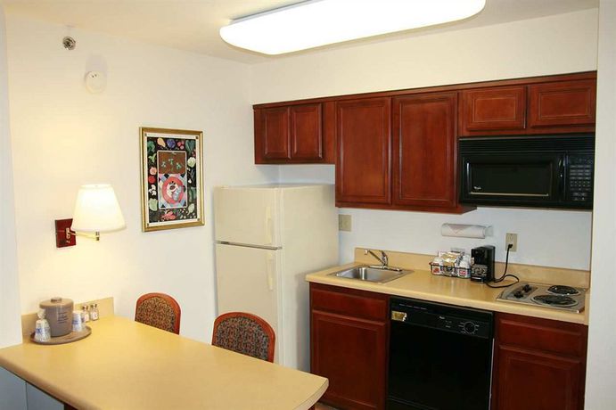 Imagen de la habitación del Hotel Hampton Inn and Suites Concord/charlotte. Foto 4