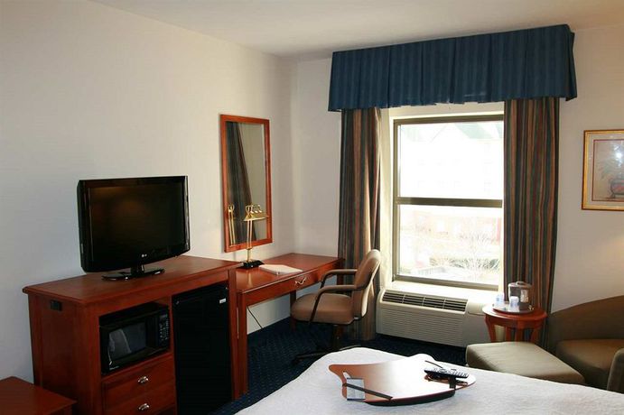 Imagen de la piscina del Hotel Hampton Inn and Suites Concord/charlotte. Foto 15