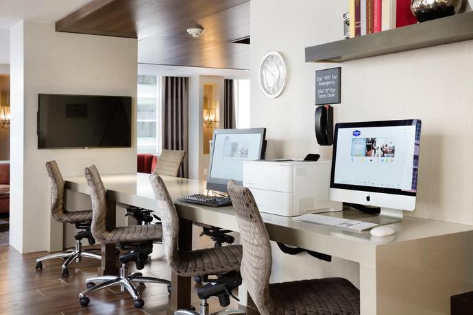 Imagen general del Hotel Hampton Inn and Suites Dallas Downtown. Foto 6