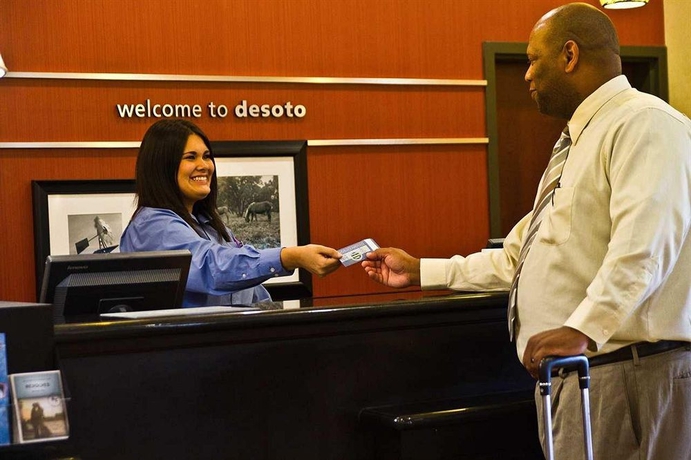 Imagen de los interiores del Hotel Hampton Inn and Suites Dallas-desoto. Foto 14