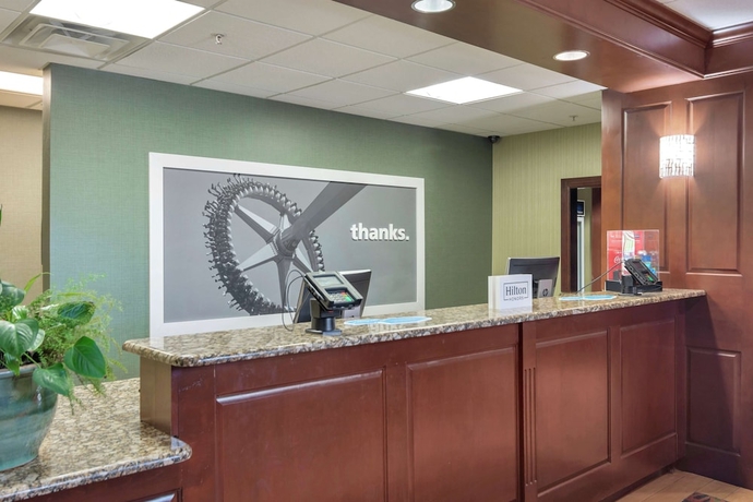 Imagen de los interiores del Hotel Hampton Inn and Suites Dallas-dfw Arpt W-sh 183 Hurst. Foto 19