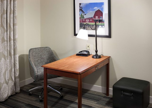 Imagen de la habitación del Hotel Hampton Inn and Suites Davenport. Foto 3