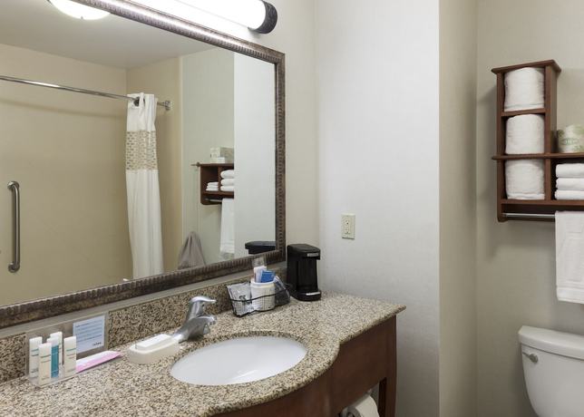 Imagen de la habitación del Hotel Hampton Inn and Suites Davenport. Foto 10