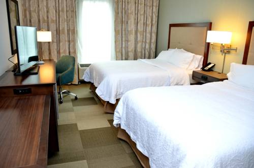 Imagen de la habitación del Hotel Hampton Inn and Suites Deland. Foto 5