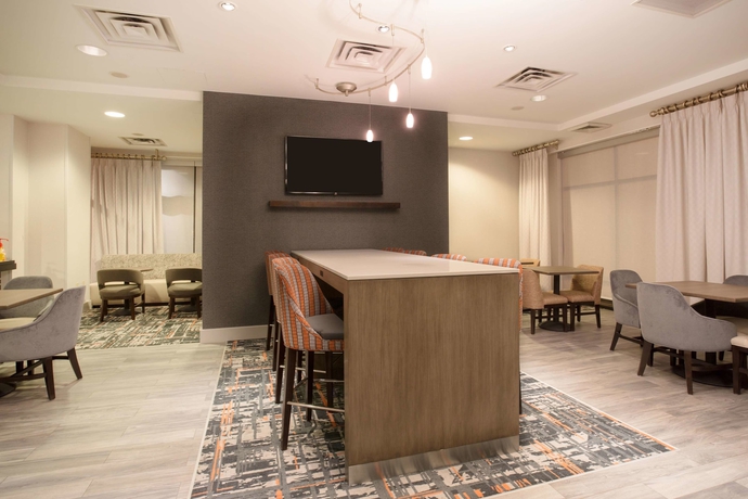 Imagen de los interiores del Hotel Hampton Inn and Suites Denver-downtown. Foto 15