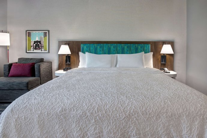 Imagen de la habitación del Hotel Hampton Inn and Suites Deptford. Foto 11