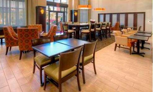 Imagen general del Hotel Hampton Inn and Suites Destin. Foto 11