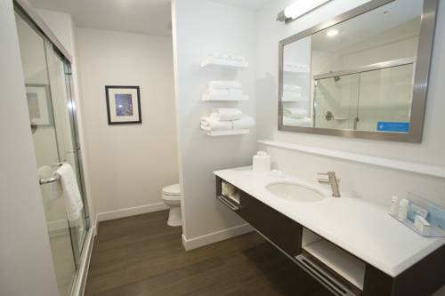 Imagen de la habitación del Hotel Hampton Inn and Suites Downtown St. Paul. Foto 2