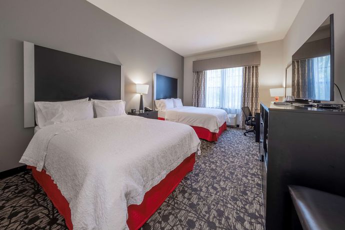 Imagen de la habitación del Hotel Hampton Inn and Suites DuPont. Foto 12