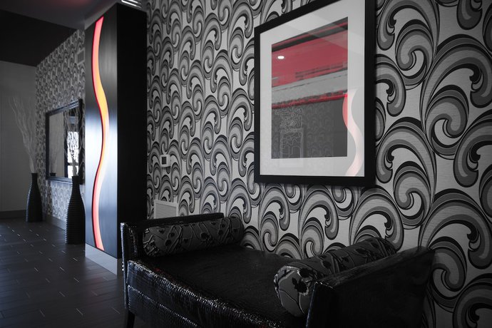 Imagen de los interiores del Hotel Hampton Inn and Suites DuPont. Foto 19