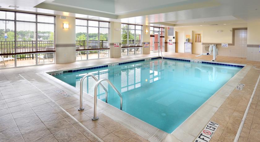 Imagen de la piscina del Hotel Hampton Inn and Suites Durham/north I-85. Foto 10