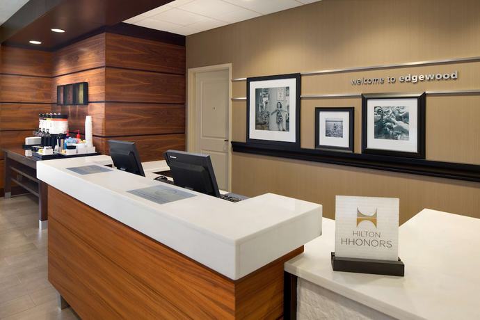 Imagen de los interiores del Hotel Hampton Inn and Suites Edgewood/Aberdeen-South. Foto 20