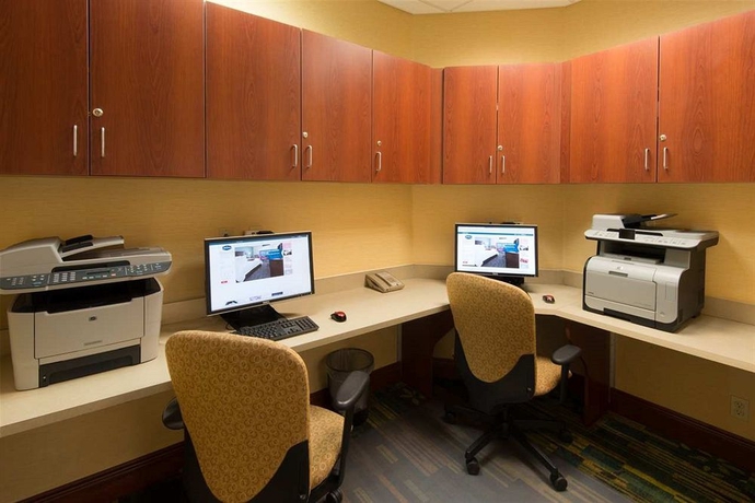 Imagen de los interiores del Hotel Hampton Inn and Suites El Paso West. Foto 9