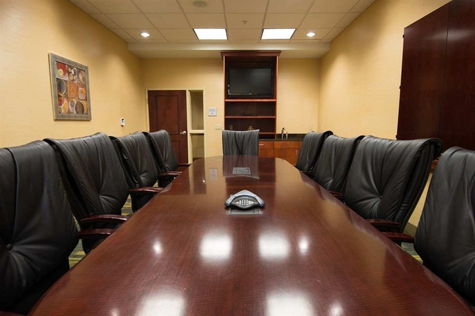 Imagen de los interiores del Hotel Hampton Inn and Suites El Paso West. Foto 16