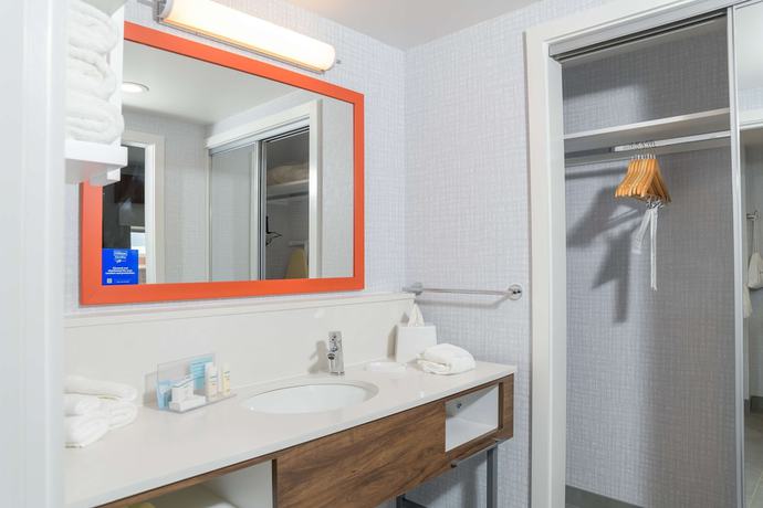 Imagen de la habitación del Hotel Hampton Inn and Suites Erie Bayfront. Foto 5