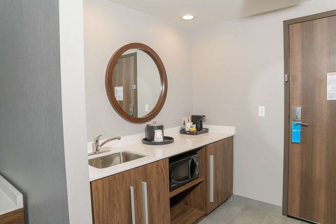 Imagen de la habitación del Hotel Hampton Inn and Suites Erie Bayfront. Foto 8