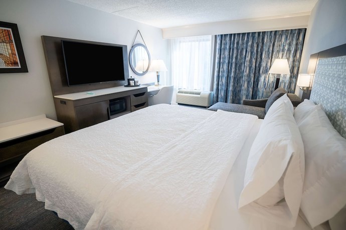 Imagen de la habitación del Hotel Hampton Inn and Suites Fairfield. Foto 4