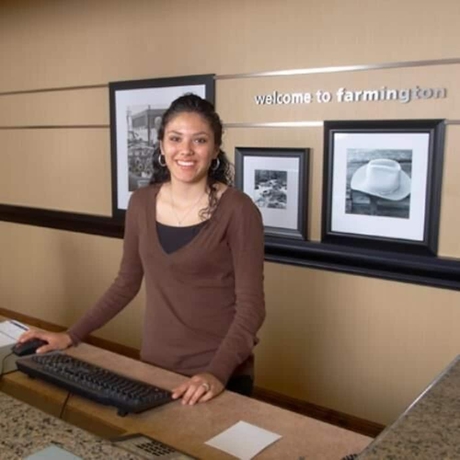 Imagen de los interiores del Hotel Hampton Inn and Suites Farmington. Foto 11