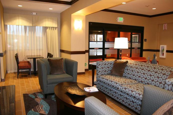 Imagen general del Hotel Hampton Inn and Suites Folsom. Foto 8