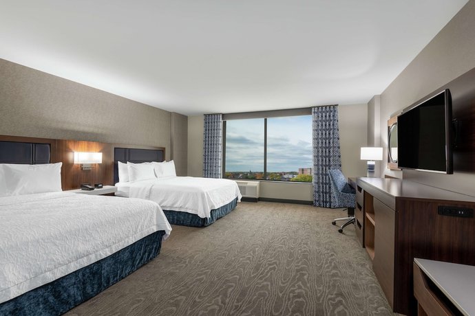 Imagen de la habitación del Hotel Hampton Inn and Suites Fort Wayne Downtown. Foto 11