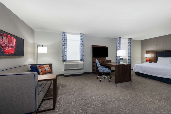 Imagen de la habitación del Hotel Hampton Inn and Suites Fort Wayne Downtown. Foto 15