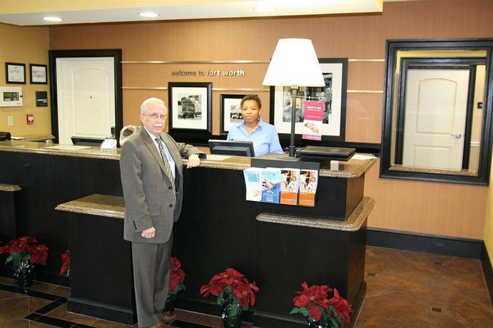 Imagen de los interiores del Hotel Hampton Inn and Suites Fort Worth-fossil Creek. Foto 10