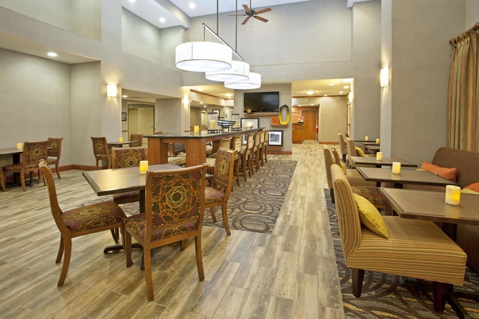 Imagen de los interiores del Hotel Hampton Inn and Suites Fort Worth-west-i-30. Foto 12