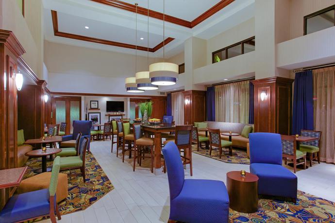Imagen general del Hotel Hampton Inn and Suites Fredericksburg South. Foto 2